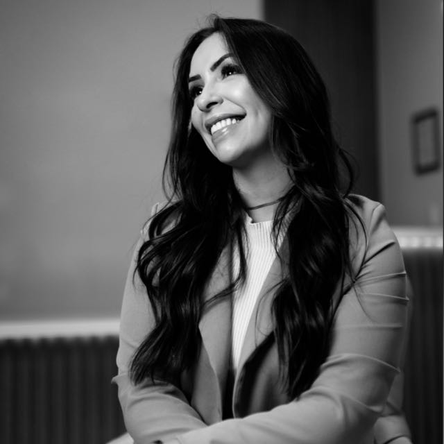 Dra. Bruna Ribas